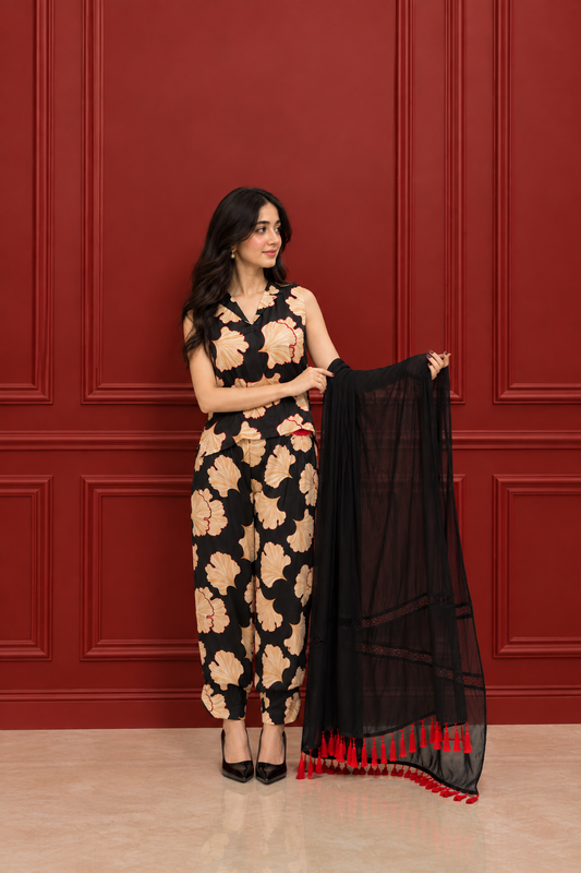 Elegant 3-Piece Printed Silk Suit – Short Silk Printed Shirt with Matching Silk Trouser & Chiffon Dupatta